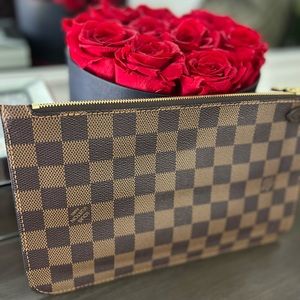 AUTHENTIC Louis Vuitton Damier Ebene Neverfull Pouch